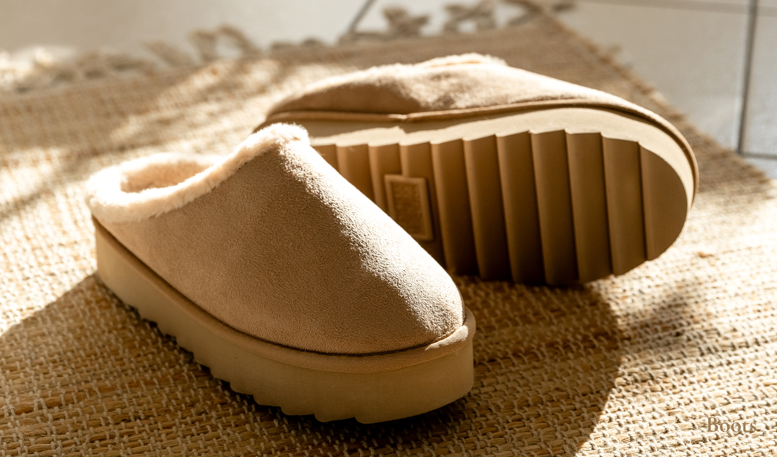 The Warmest Cozy Boots Everyone Is Buying