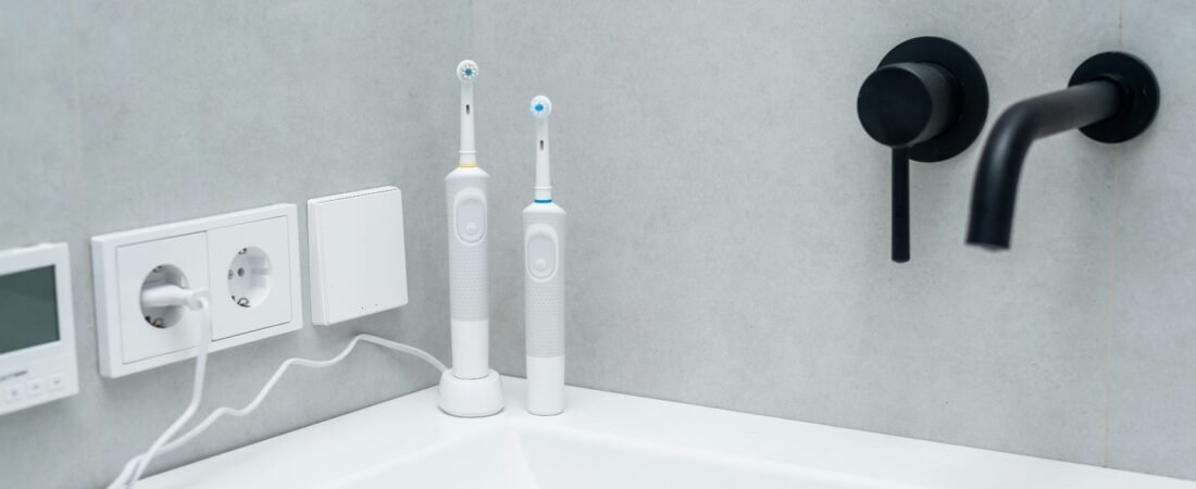 Your Complete Maison & Glow Routine for Whiter, Brighter Teeth