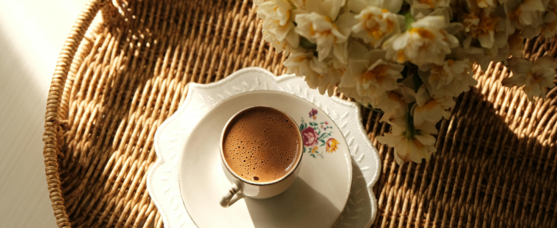 How to Create Your Dream Coffee Bar at Home (Cozy, Modern & Pinterest-Worthy)