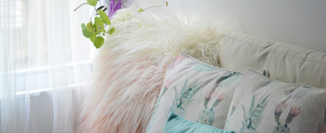 A Soft & Cozy Room Makeover for a Little Girl’s Bedroom