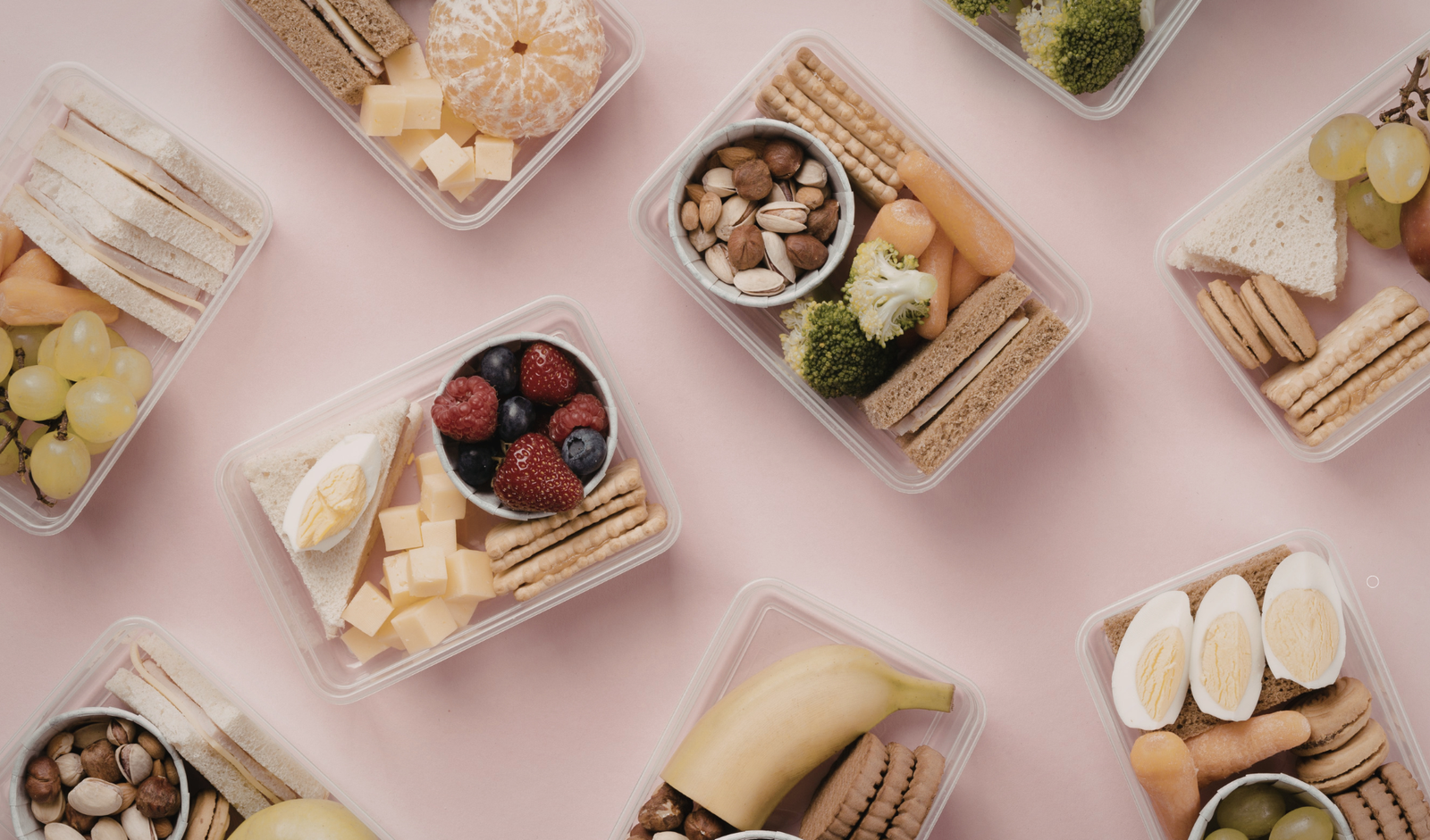 My Favorite Snack Box Lately (Cozy, Practical & So Easy to Use)