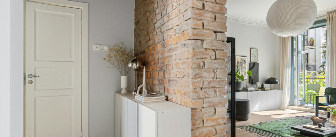 How to Create a Beautiful Entryway That Feels Warm, Clean & Put Together