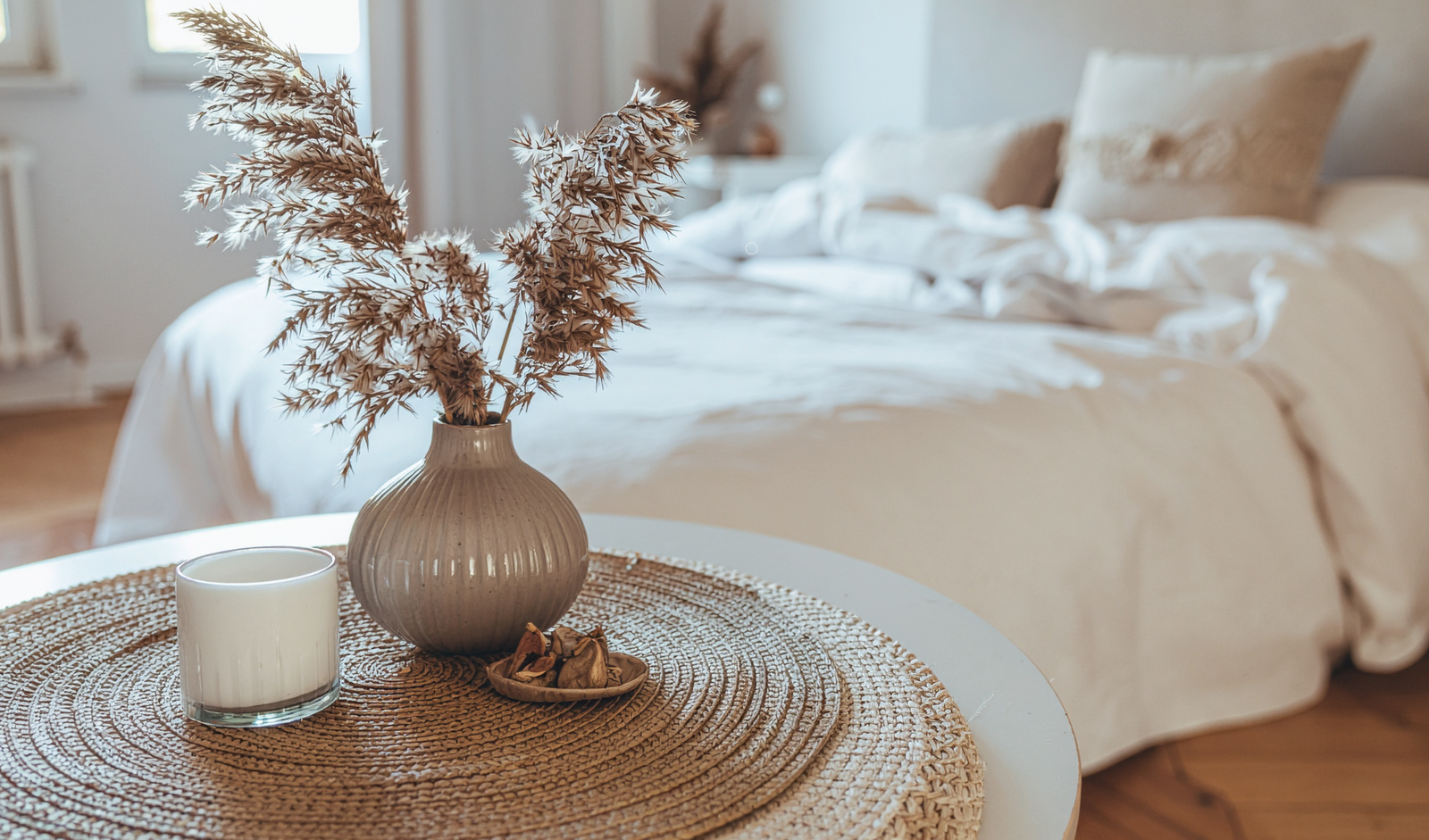 How to Create the Perfect Cozy Beige Bedroom You’ll Never Want to Leave