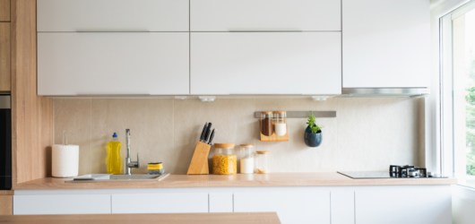 Master the Art of a Clutter-Free Kitchen: 4 Aesthetic Must-Haves for a Minimalist Pantry